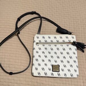 Dooney & Bourke Black and White Crossbody Bag- EUC
